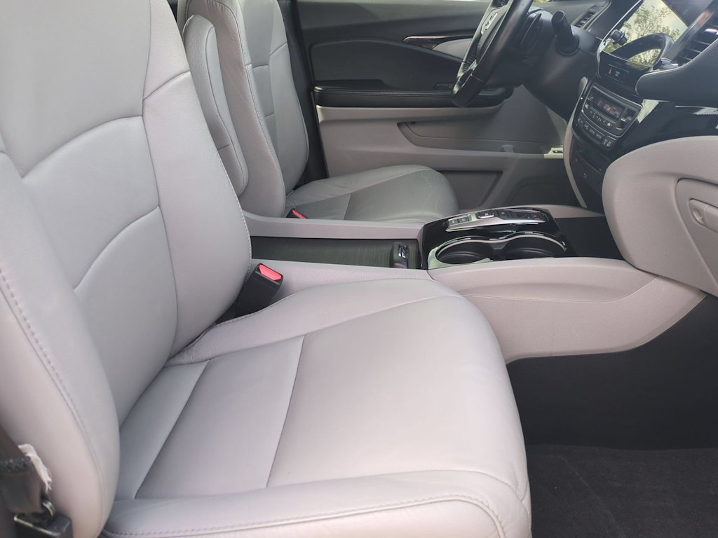 Thumbnail: 2021 Honda Pilot - 11