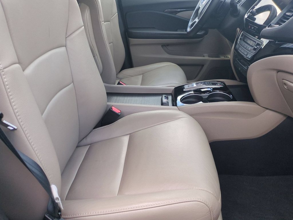 Thumbnail: 2020 Honda Pilot - 11