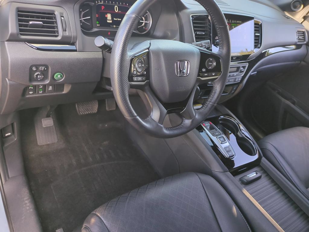 Thumbnail: 2023 Honda Passport - 2