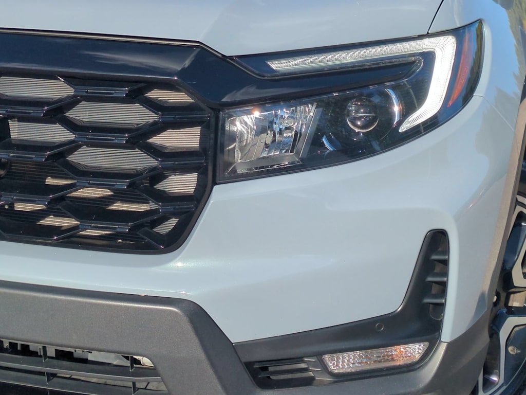Thumbnail: 2023 Honda Passport - 23