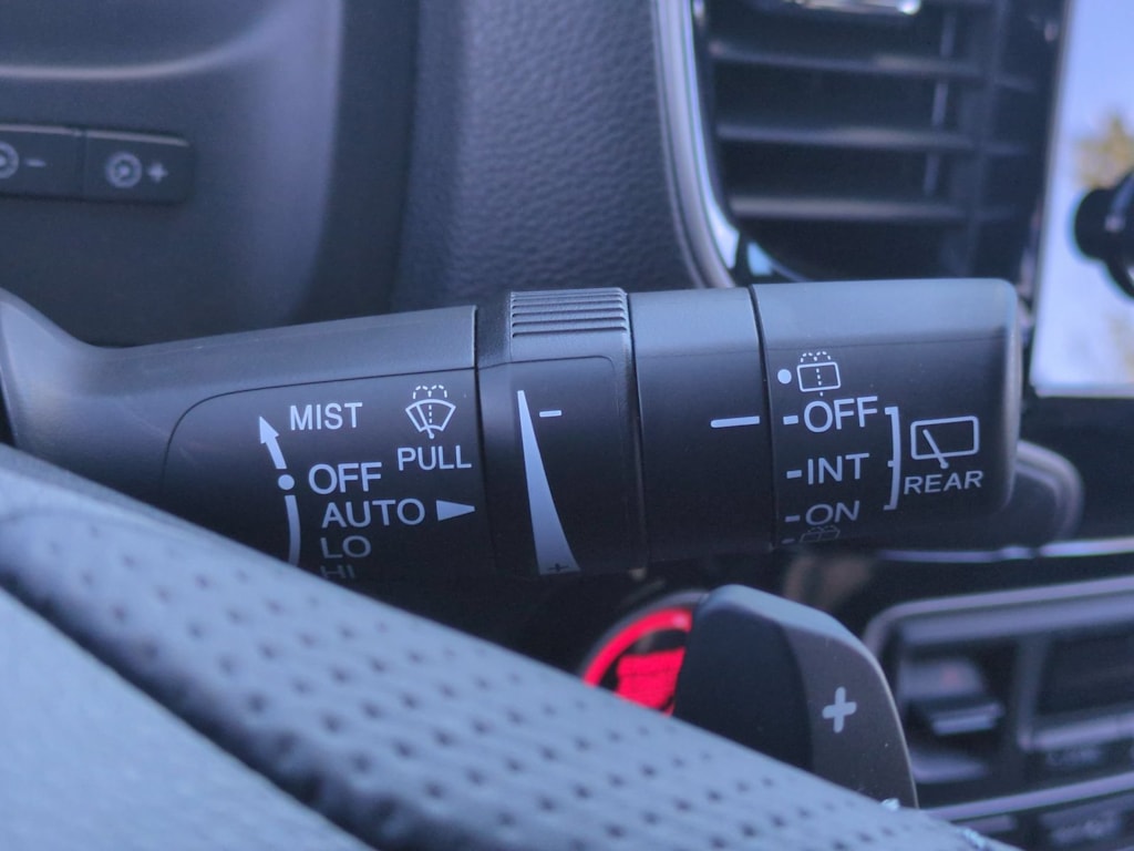 Thumbnail: 2023 Honda Passport - 32
