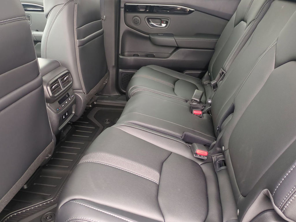 Thumbnail: 2026 Honda Pilot - 12