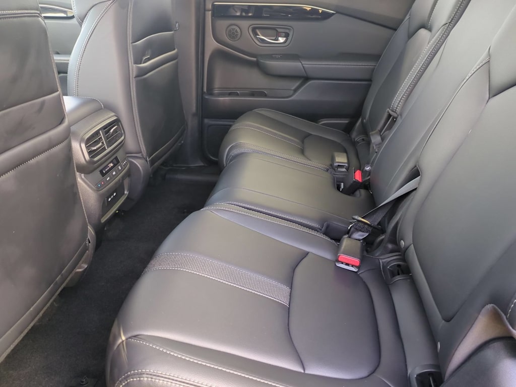 Thumbnail: 2024 Honda Pilot - 27