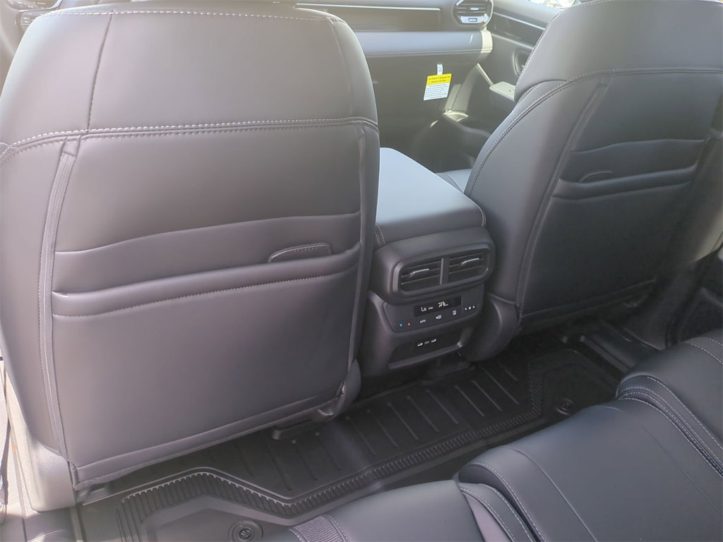 Thumbnail: 2025 Honda Pilot - 27