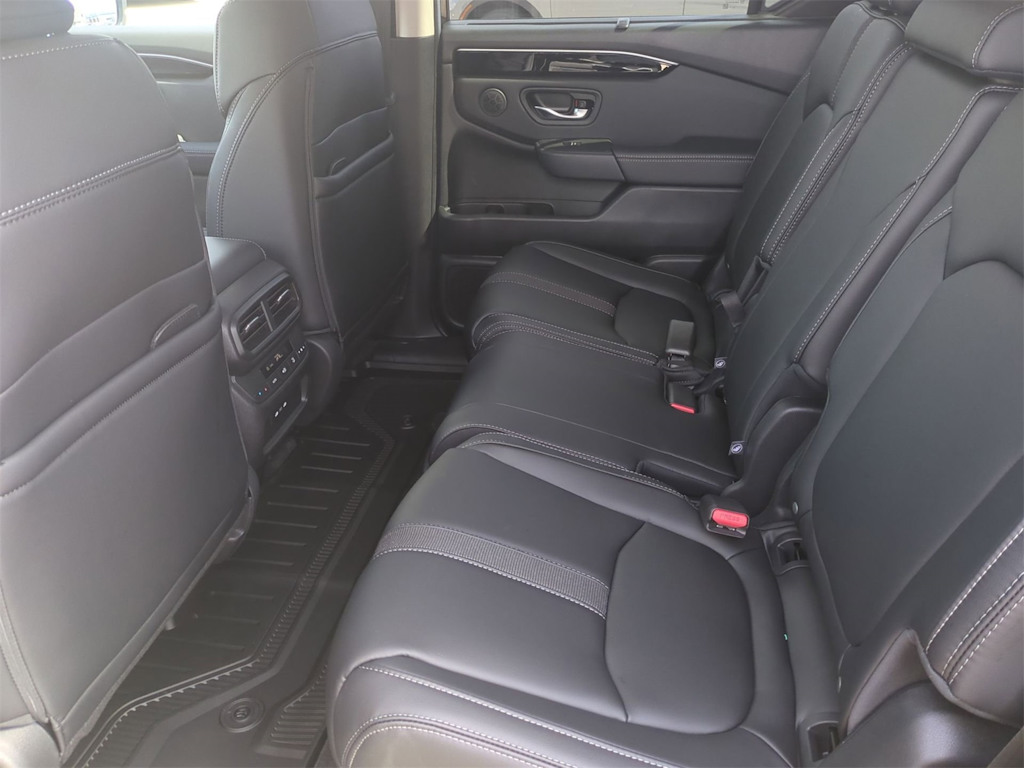 Thumbnail: 2025 Honda Pilot - 12