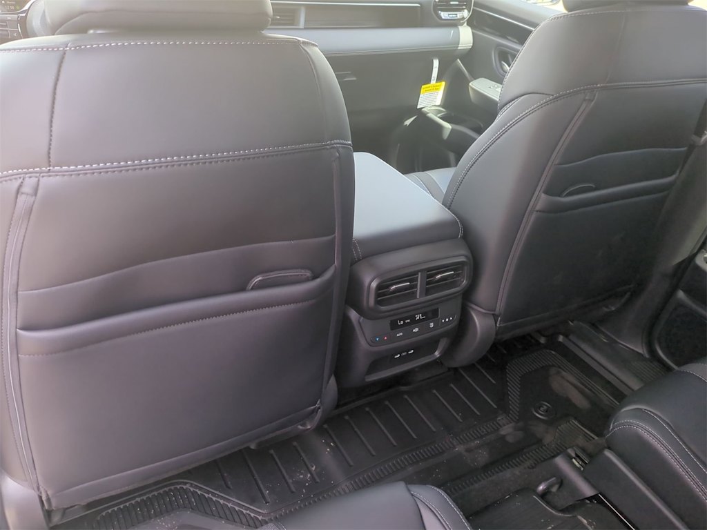 Thumbnail: 2025 Honda Pilot - 26