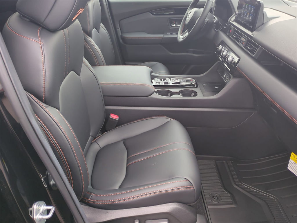 Thumbnail: 2025 Honda Pilot - 11