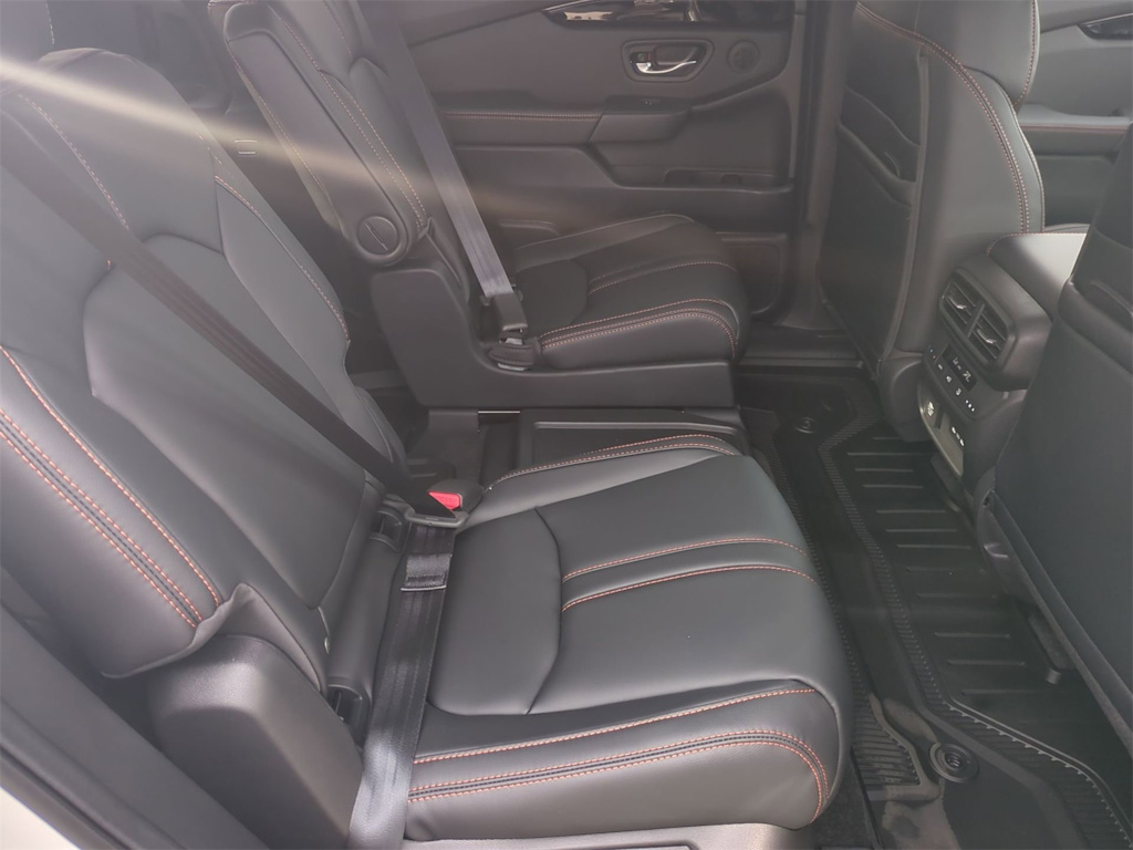 Thumbnail: 2025 Honda Pilot - 29