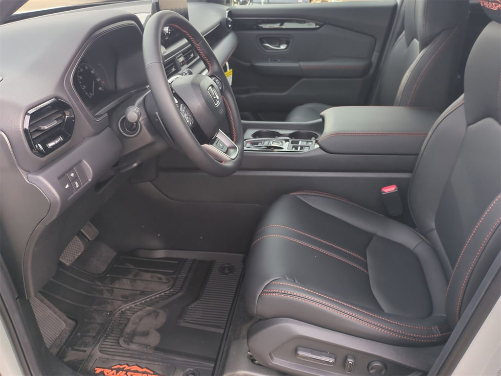 Thumbnail: 2025 Honda Pilot - 10