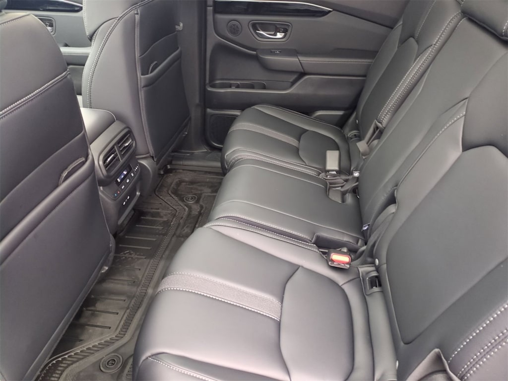 Thumbnail: 2025 Honda Pilot - 12