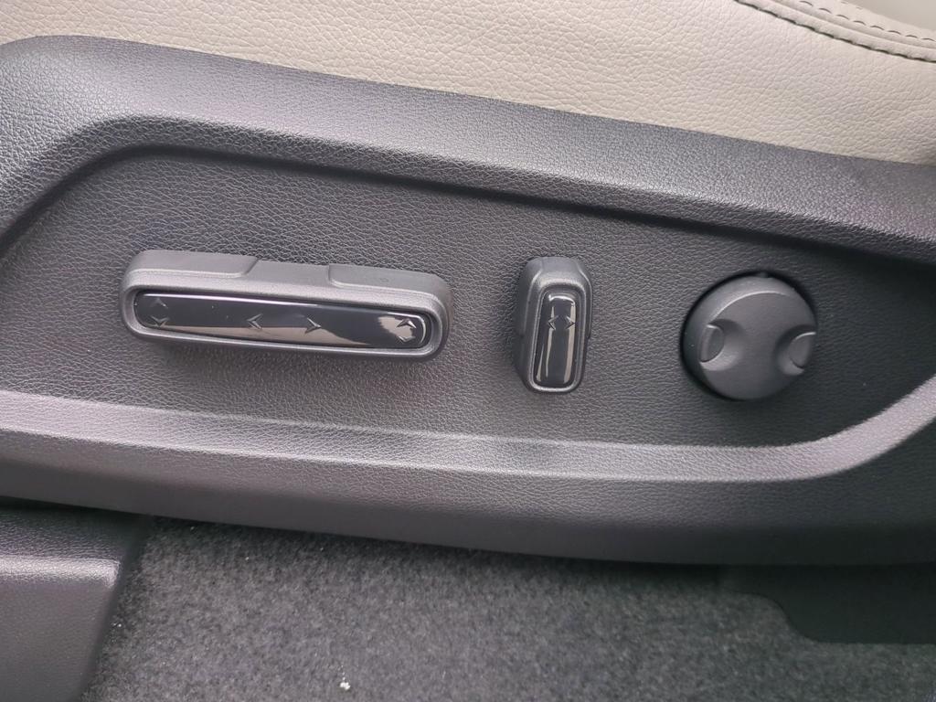 Thumbnail: 2026 Honda Pilot - 26