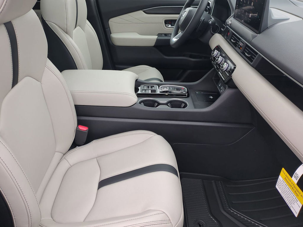 Thumbnail: 2026 Honda Pilot - 10