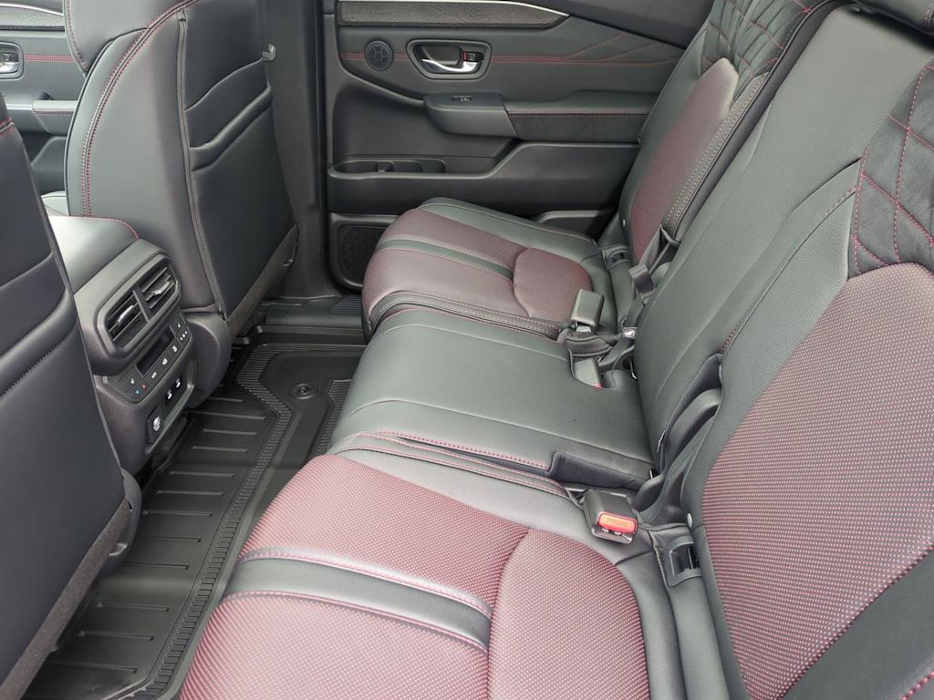 Thumbnail: 2026 Honda Pilot - 12