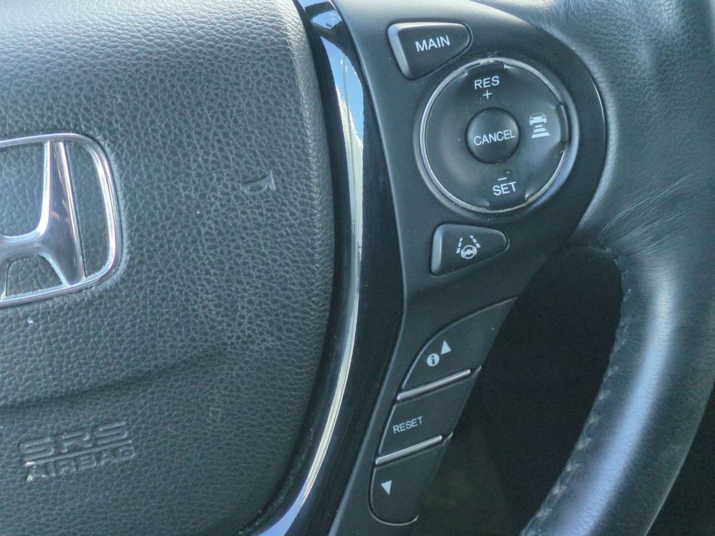 Thumbnail: 2017 Honda Ridgeline - 31