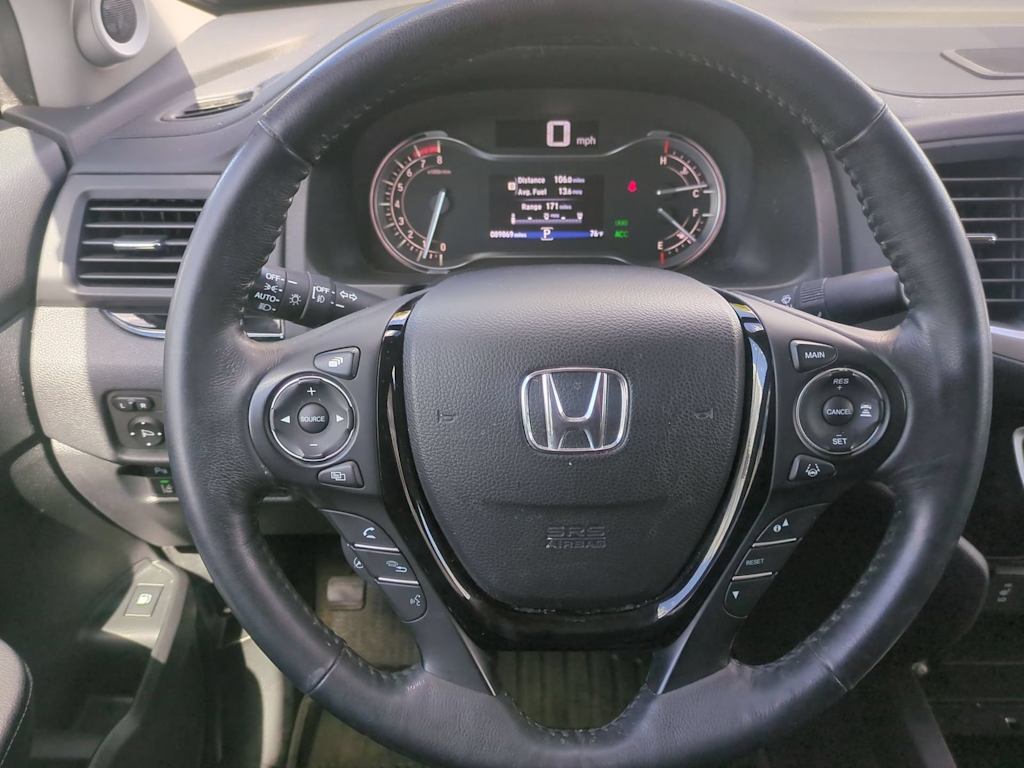 Thumbnail: 2017 Honda Ridgeline - 13