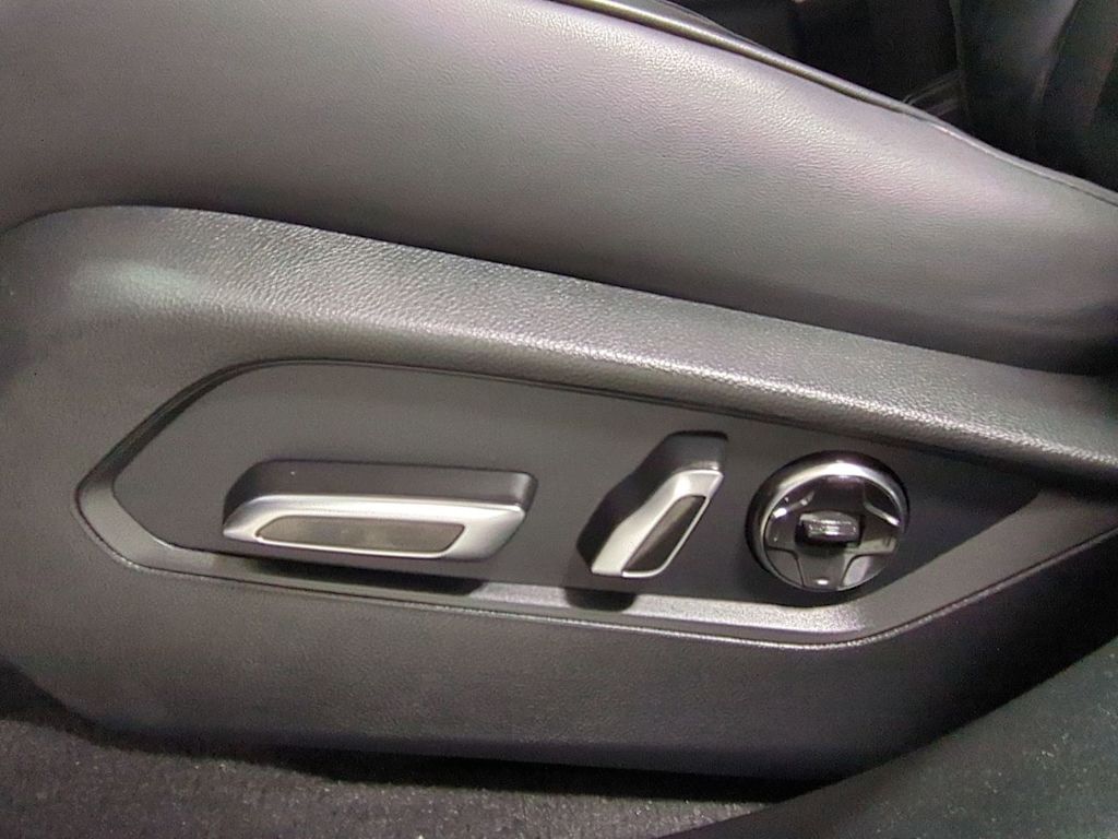 Thumbnail: 2024 Acura RDX - 27