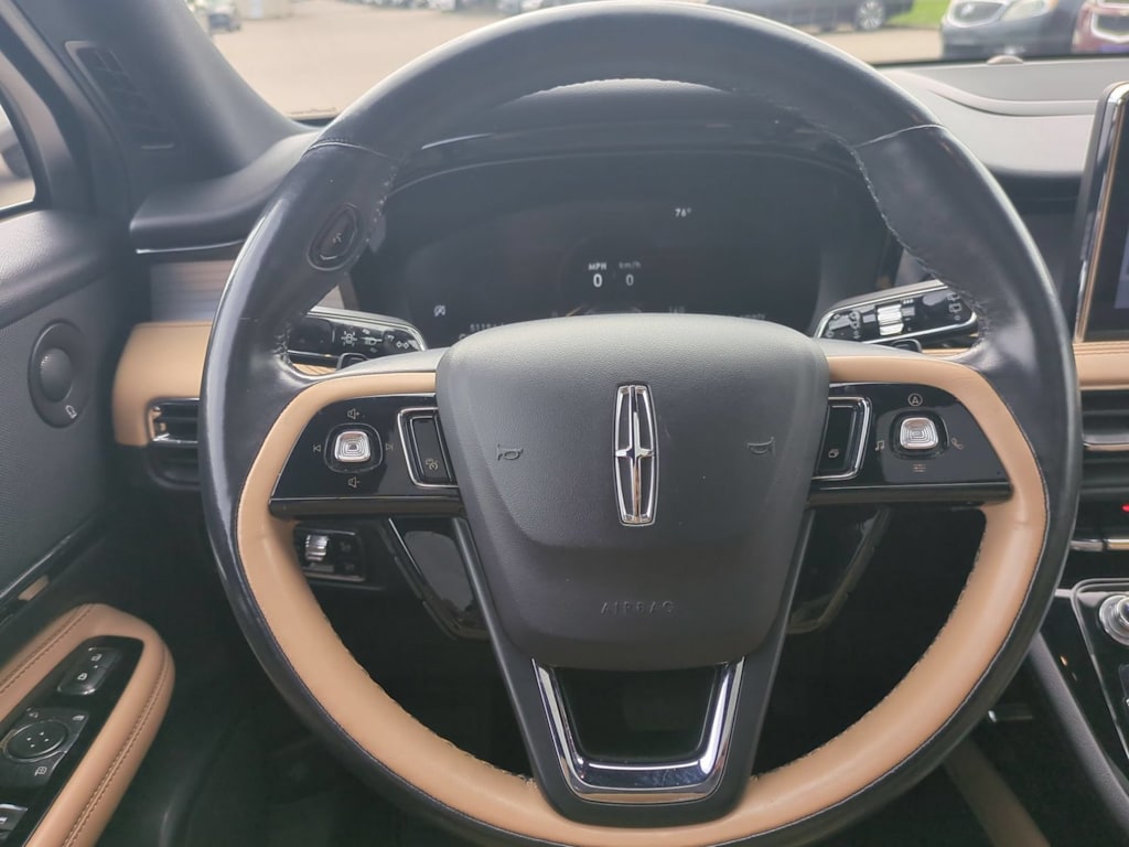 Thumbnail: 2020 Lincoln Corsair - 13