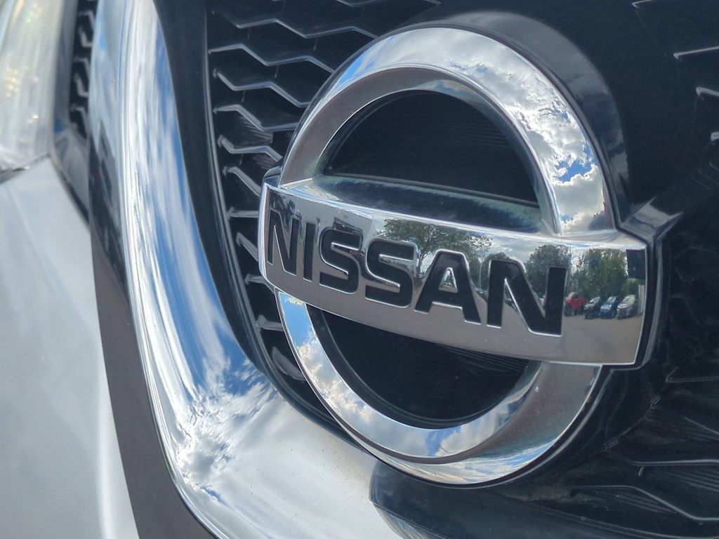Thumbnail: 2016 Nissan Rogue - 7