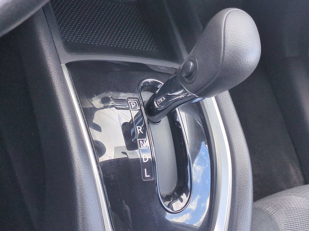 Thumbnail: 2016 Nissan Rogue - 15