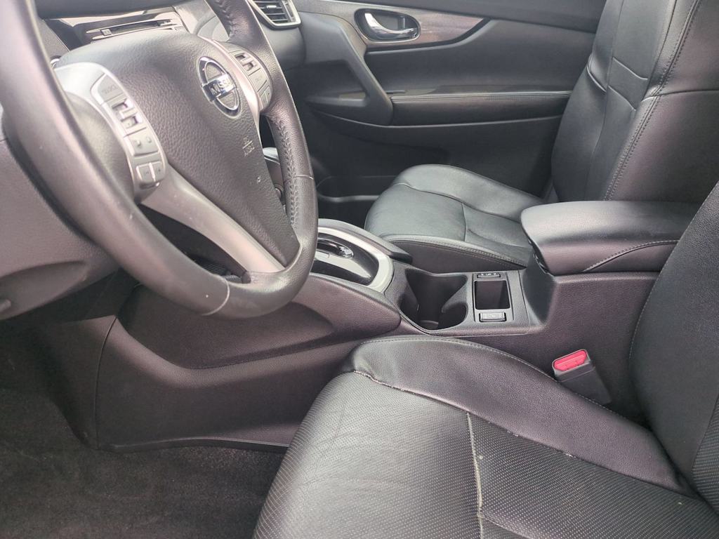Thumbnail: 2016 Nissan Rogue - 10