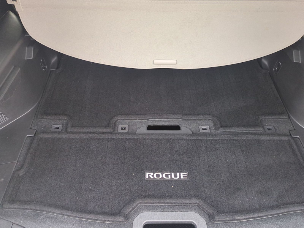 Thumbnail: 2016 Nissan Rogue - 37