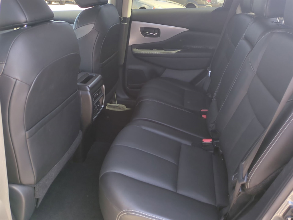 2021 Nissan Murano SL 12