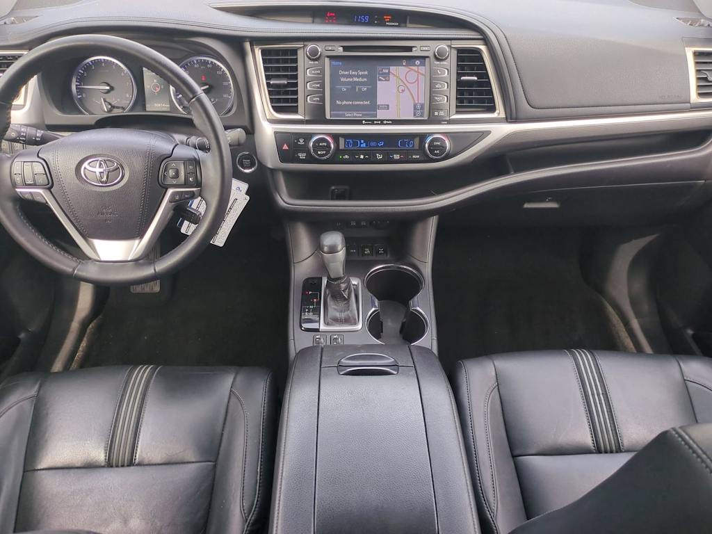 Thumbnail: 2018 Toyota Highlander - 9