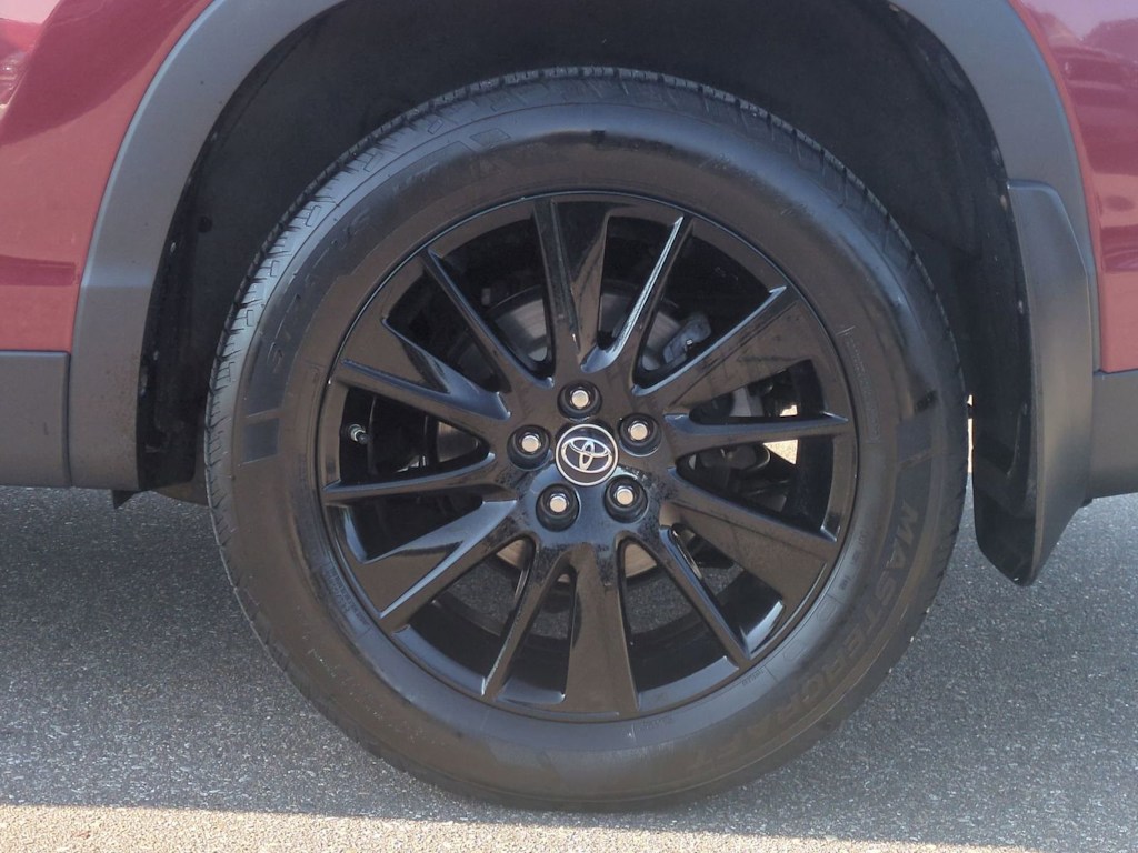 Thumbnail: 2019 Toyota Highlander - 8