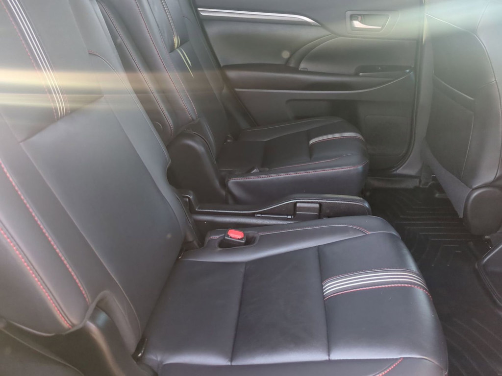 Thumbnail: 2019 Toyota Highlander - 29