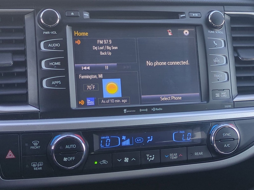 Thumbnail: 2019 Toyota Highlander - 15