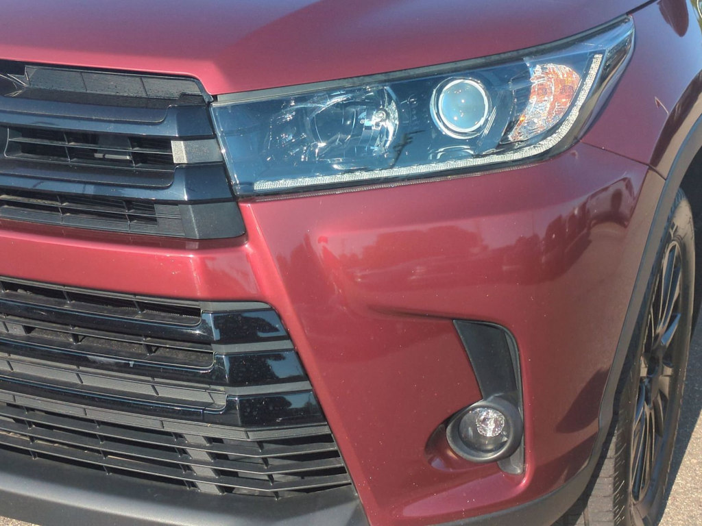 Thumbnail: 2019 Toyota Highlander - 24
