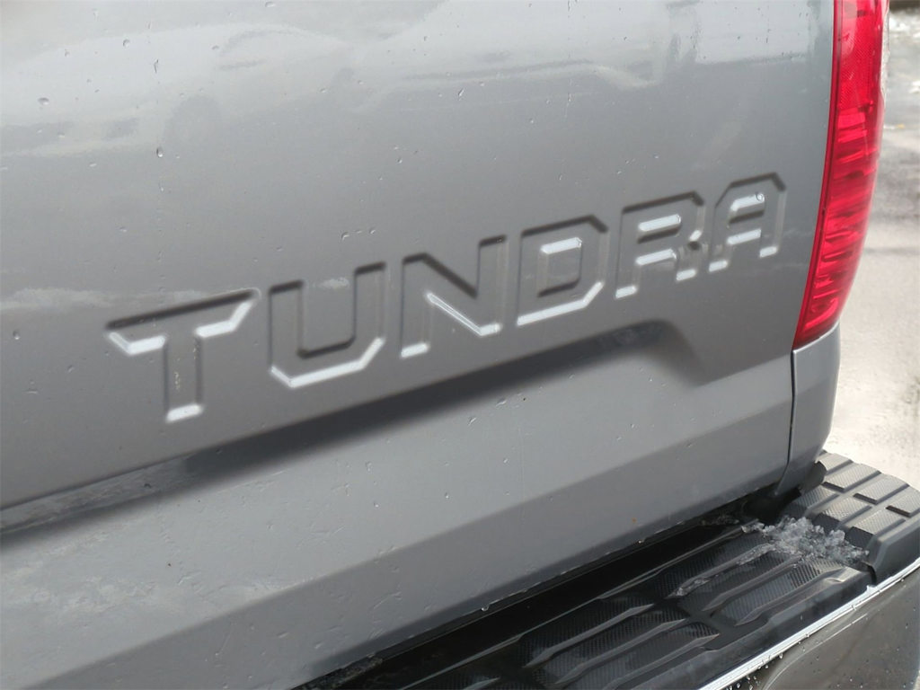 2018 Toyota Tundra SR5 25