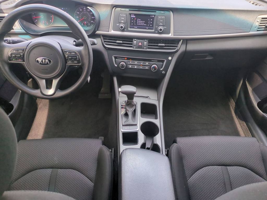 Thumbnail: 2017 Kia Optima - 9
