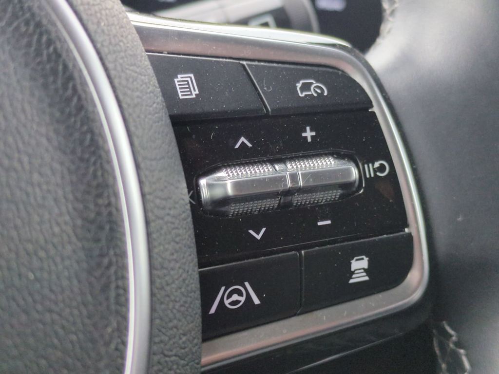 Thumbnail: 2025 Kia Sorento - 29