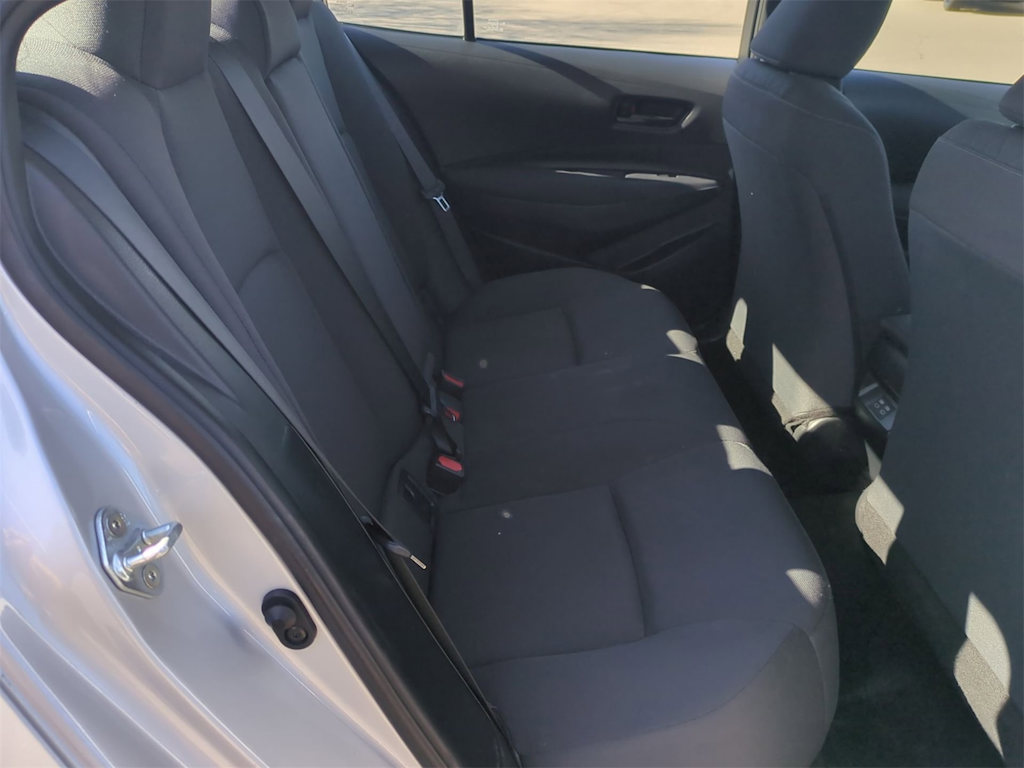 2023 Toyota Corolla LE 27