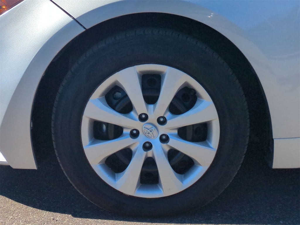 Thumbnail: 2025 Toyota Corolla - 8