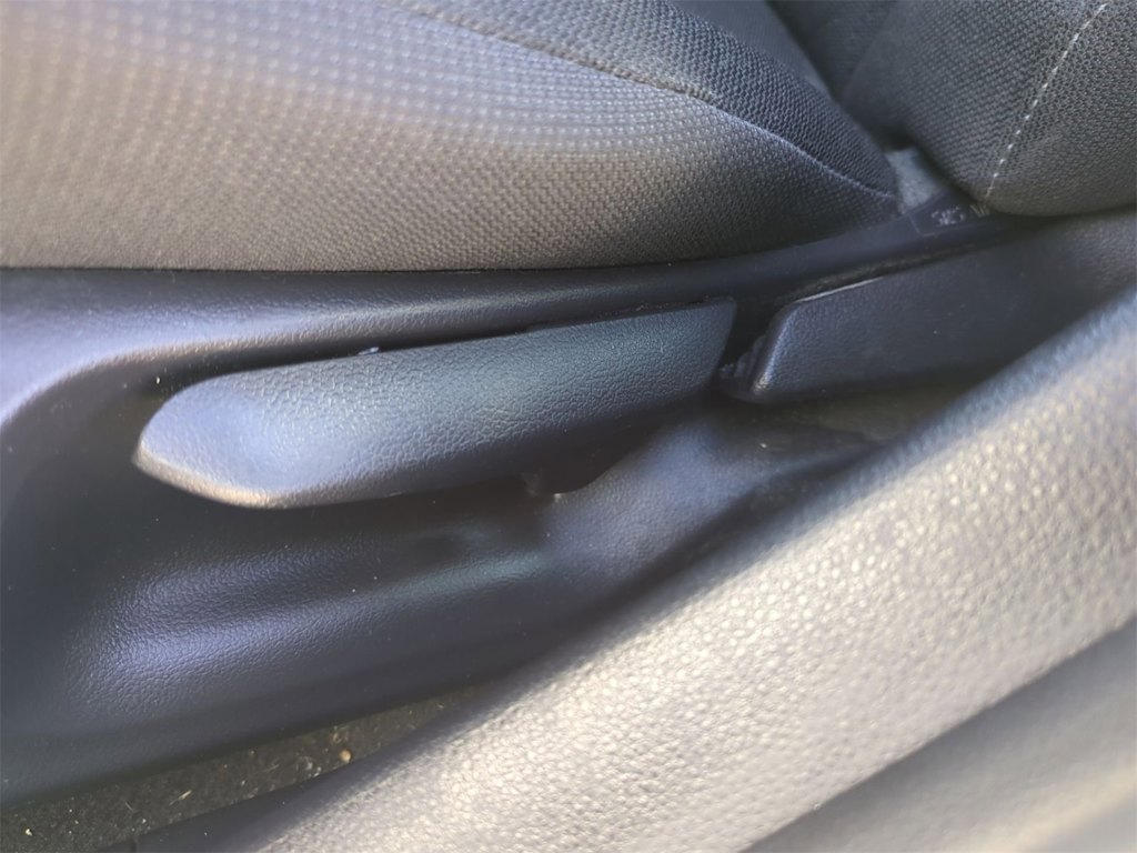 Thumbnail: 2025 Toyota Corolla - 26