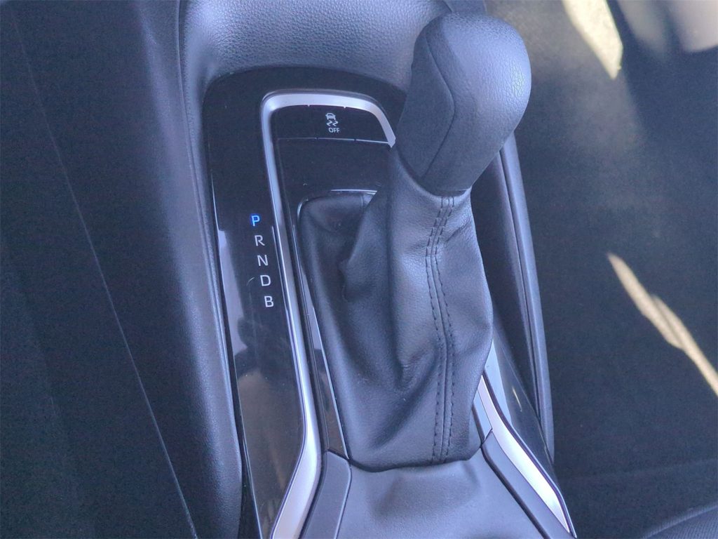 Thumbnail: 2025 Toyota Corolla - 15