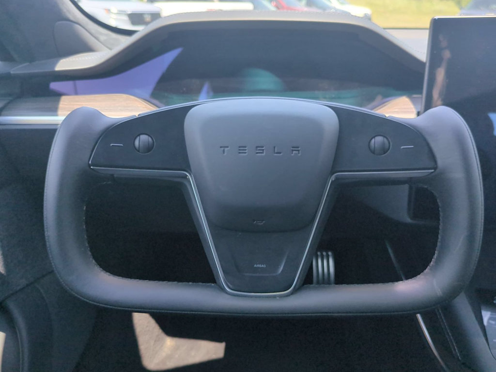 Thumbnail: 2022 Tesla Model S - 24
