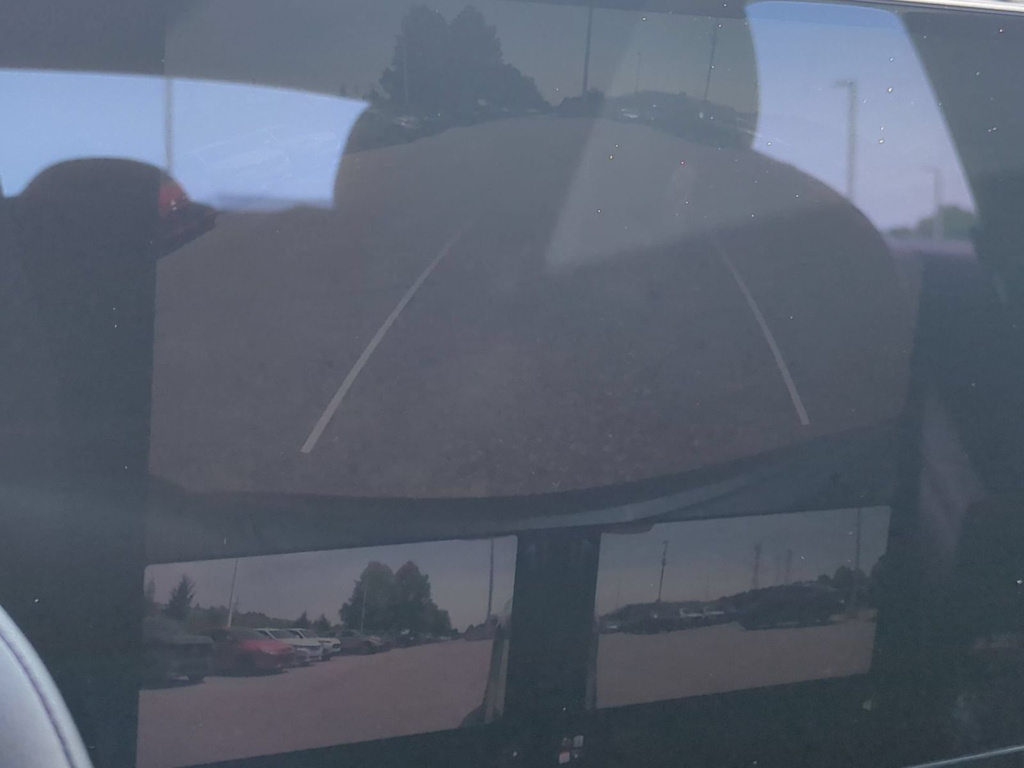 Thumbnail: 2022 Tesla Model S - 29