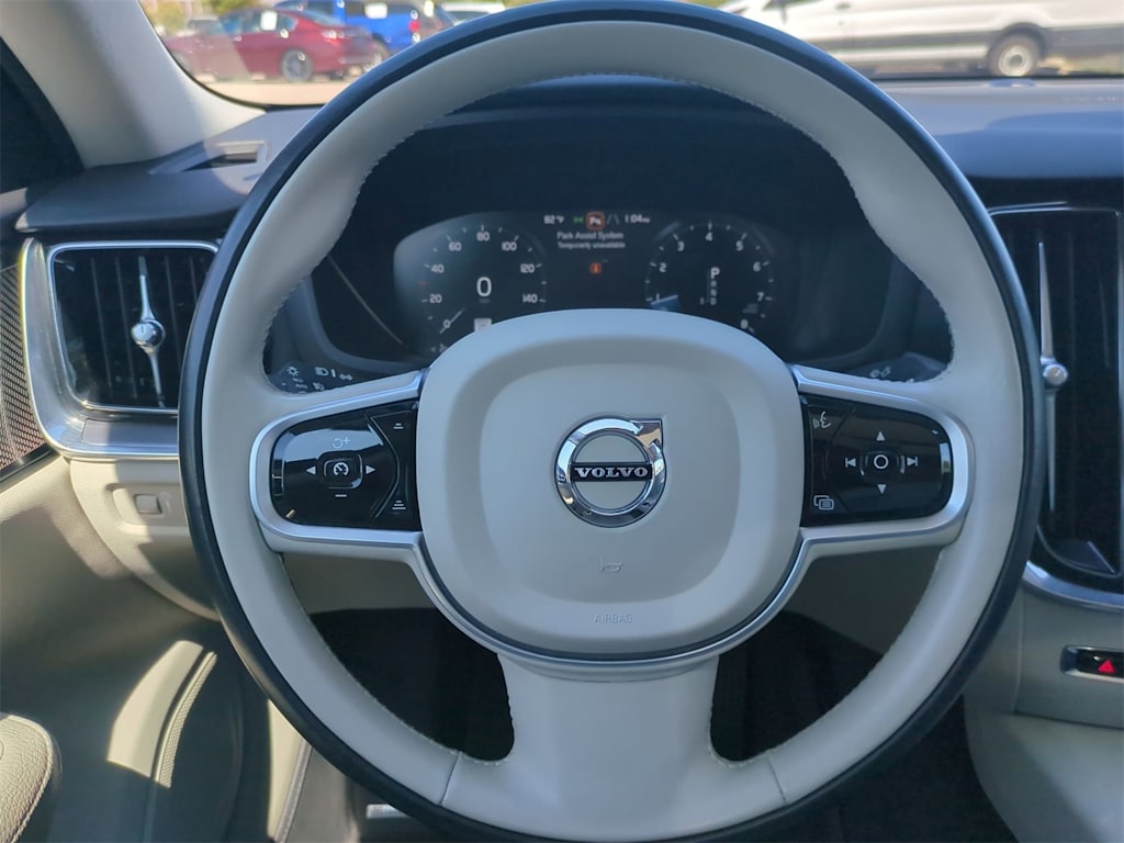 Thumbnail: 2020 Volvo S60 - 13