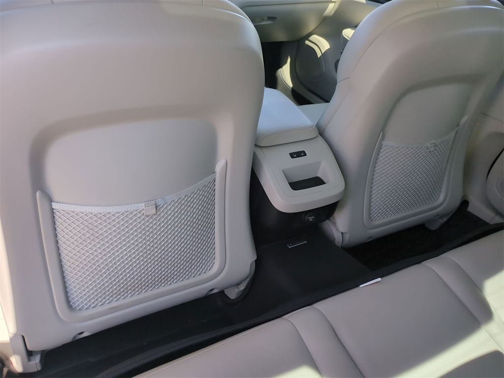 Thumbnail: 2020 Volvo S60 - 26