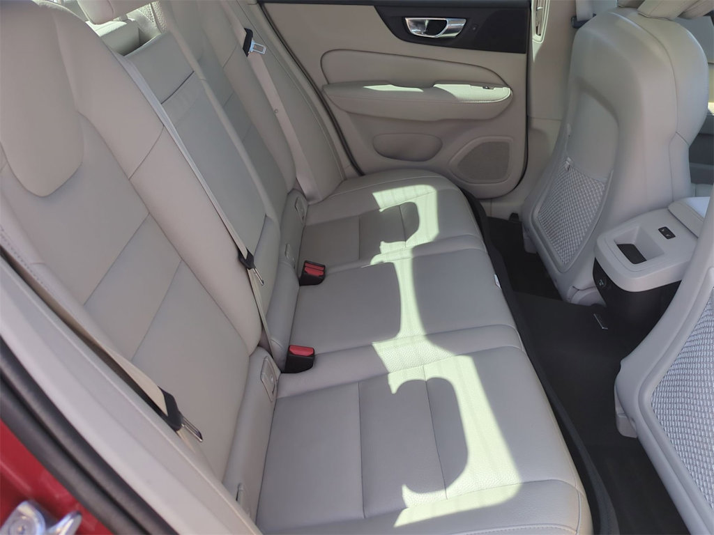 Thumbnail: 2020 Volvo S60 - 28