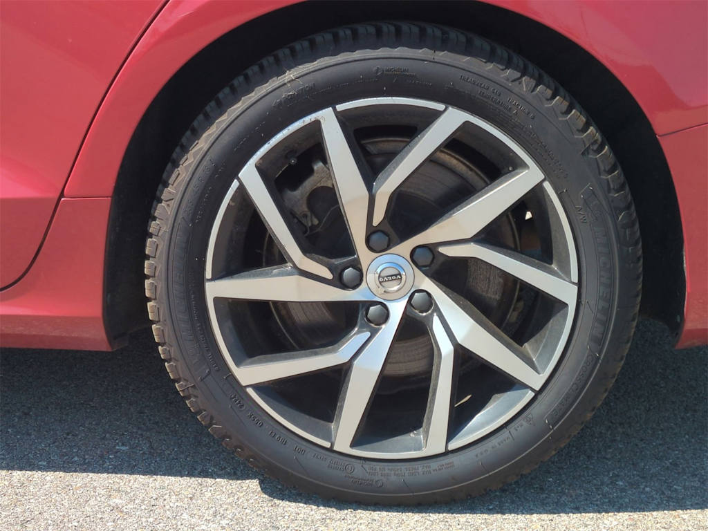 Thumbnail: 2020 Volvo S60 - 8