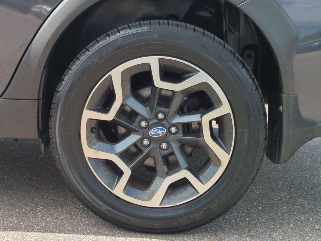 Thumbnail: 2017 Subaru Crosstrek - 8