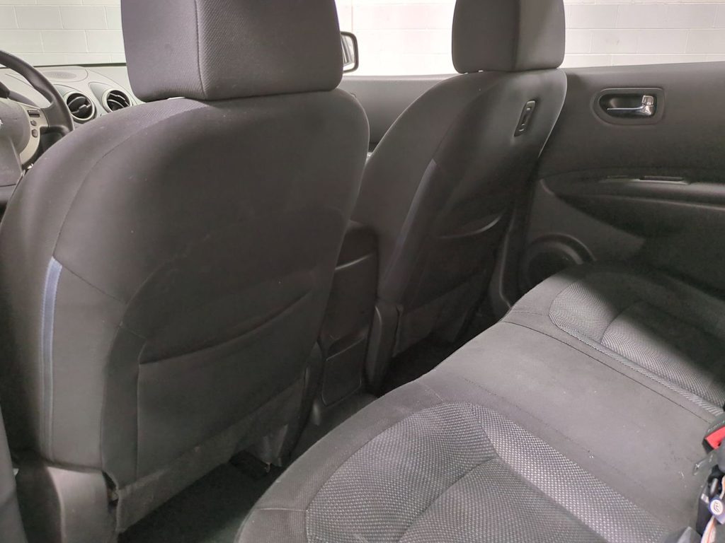 Thumbnail: 2011 Nissan Rogue - 13