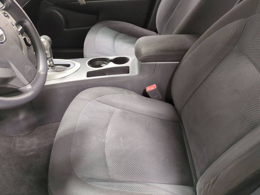 Thumbnail: 2011 Nissan Rogue - 11