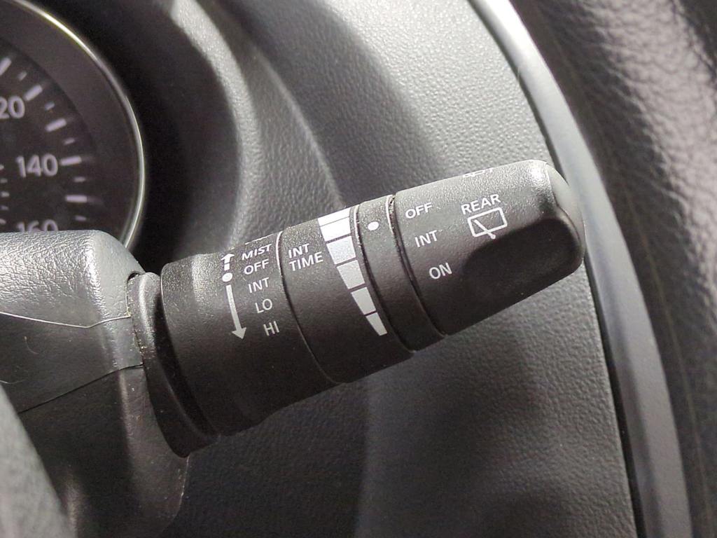 Thumbnail: 2011 Nissan Rogue - 29