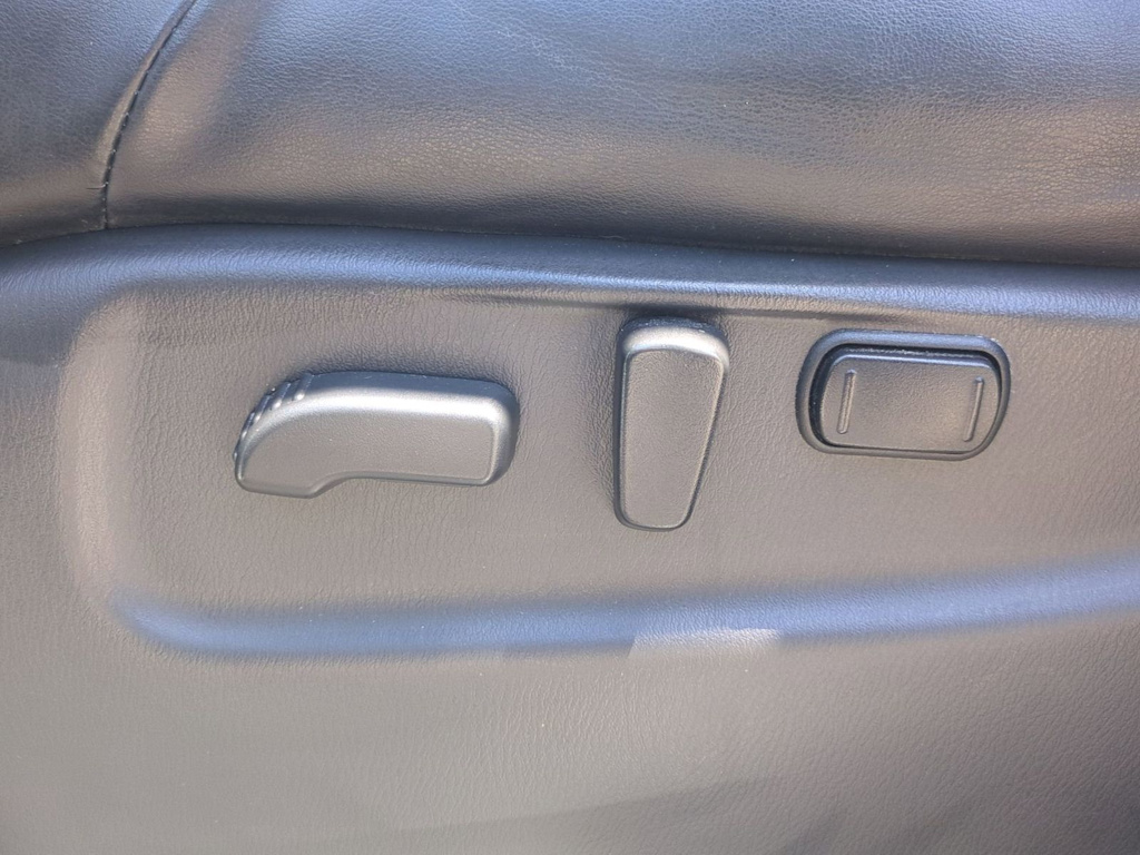 Thumbnail: 2020 Nissan Armada - 26