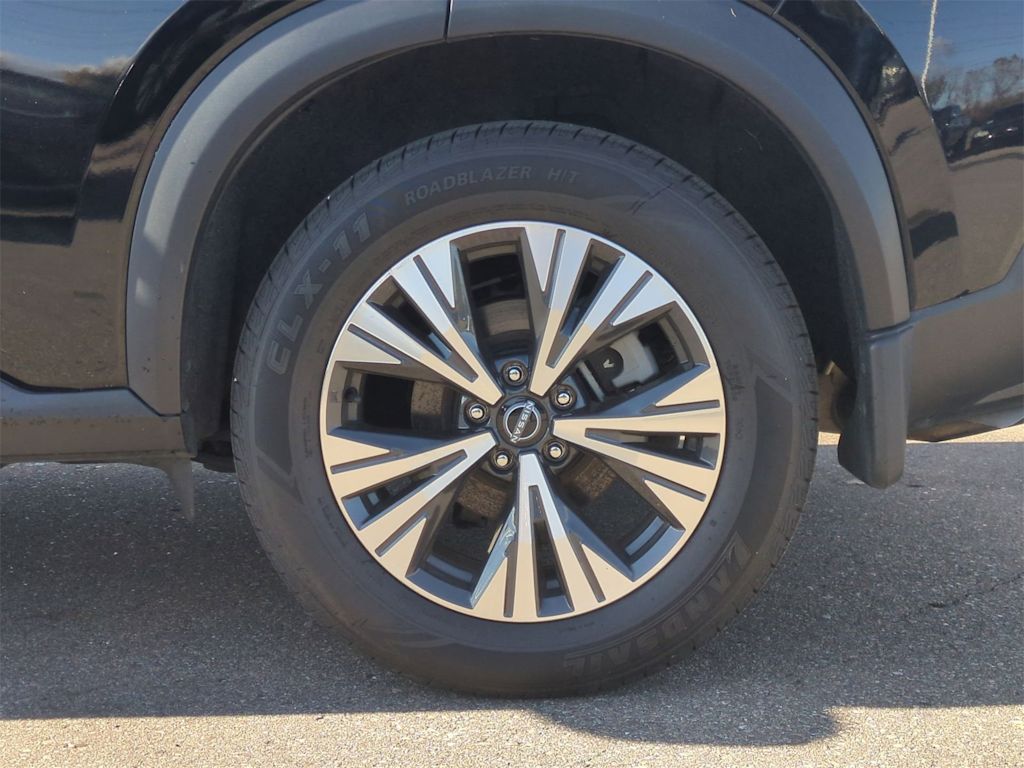 Thumbnail: 2023 Nissan Rogue - 8